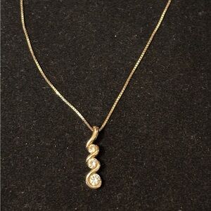 14k Yellow Gold CZ 3 Stone Pendant W/14k Gold Chain 18”